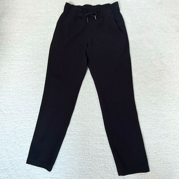 Lululemon Athletica On The Fly Black Drawstring Elastic Waist Pants - Women’s US - Picture 4 of 12